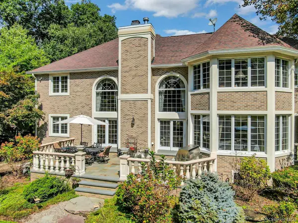 35 Senator Levy DR, Suffern, NY 10901