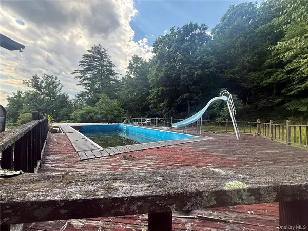 592 State Highway 97, Sparrowbush, NY 12780