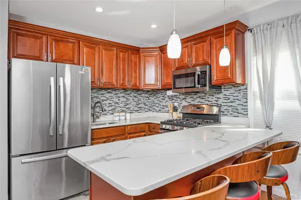 11125 145th ST, Jamaica, NY 11435