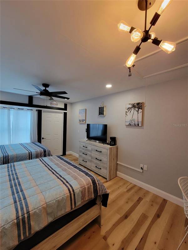 Address not disclosed, Sarasota, FL 34234