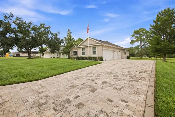 555 DOWLING CIR, Lady Lake, FL 32159