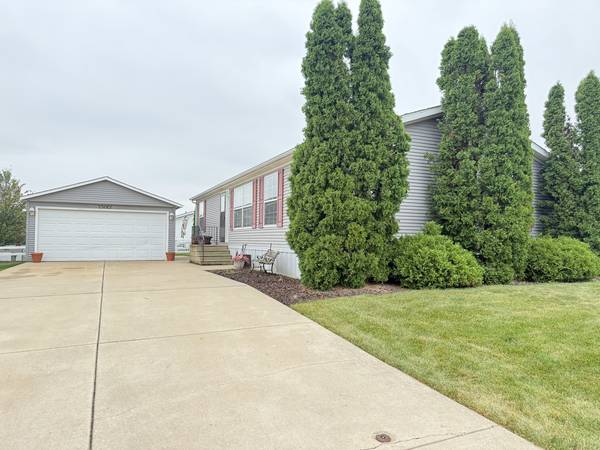 23001 S COG HILL LN, Frankfort, IL 60423