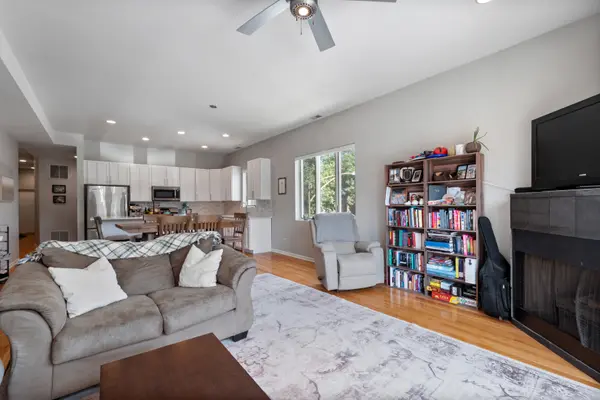 1702 W North AVE #A2, Chicago, IL 60622
