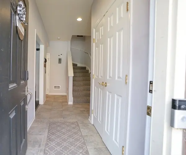 155 Festival CT, Elgin, IL 60120