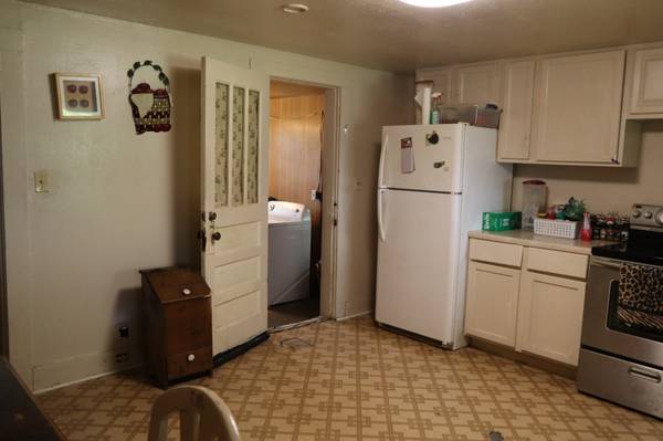 424 Meadowbrook Dr, Pigeon Forge, TN 37863