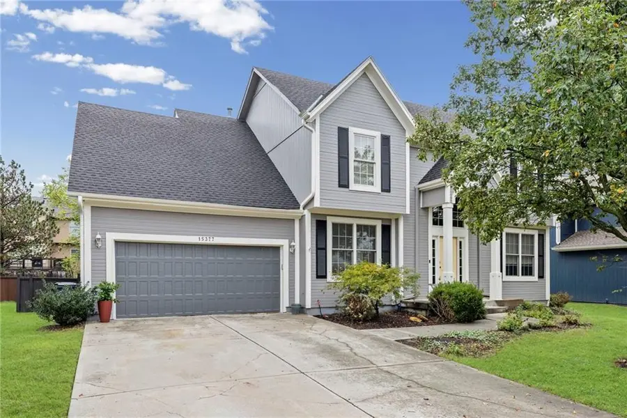 15377 S Navaho DR, Olathe, KS 66062