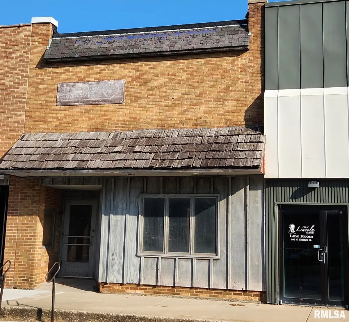 110 N CHICAGO ST, Lincoln, IL 62656