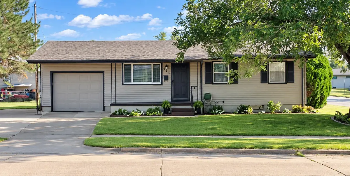 915 Lena, Salina, KS 67401