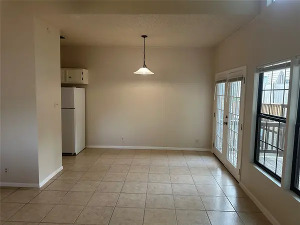 7107 Silver Dale DR #B, Austin, TX 78736