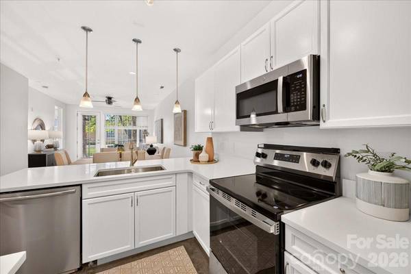 1101 W 1st ST #104, Charlotte, NC 28202