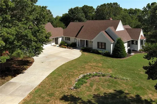 17835 Bluejacket ST, Overland Park, KS 66221