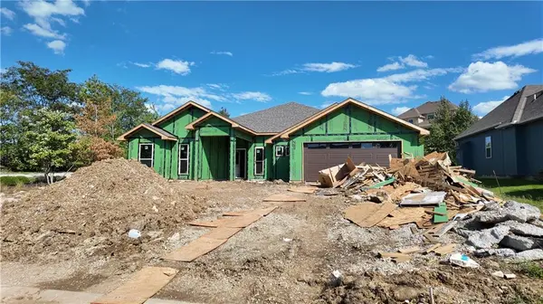 6701 Apache DR, Shawnee, KS 66226