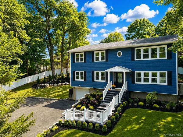 32 & 34 Oakwood RD, Huntington, NY 11743