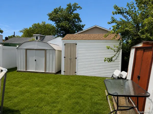 14214 222nd ST, Laurelton, NY 11413