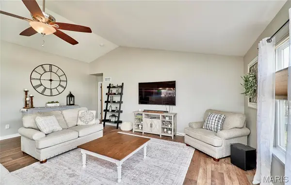 699 Springfield DR, Wentzville, MO 63385