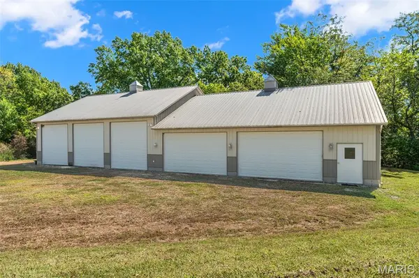 2267 Lewis LN, Villa Ridge, MO 63089