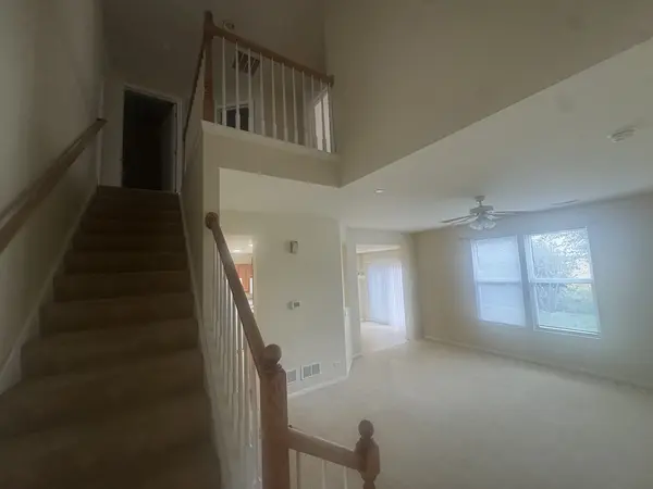 1383 Crimson LN, Yorkville, IL 60560