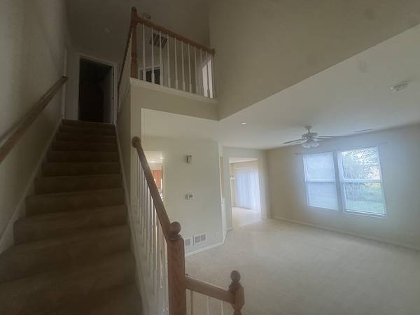 1383 Crimson LN, Yorkville, IL 60560