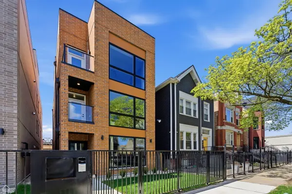 4130 S calumet AVE, Chicago, IL 60653