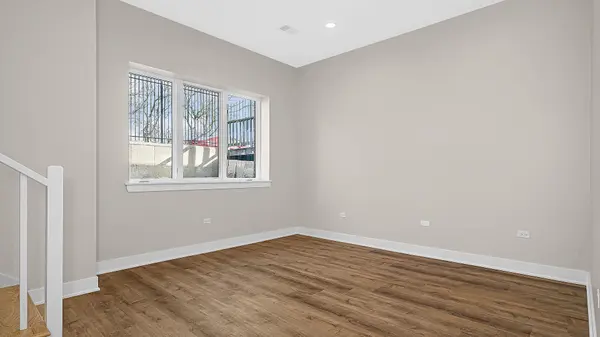 1815 W 19th ST, Chicago, IL 60608