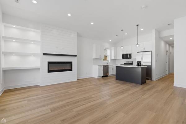 4841 S Prairie AVE, Chicago, IL 60615
