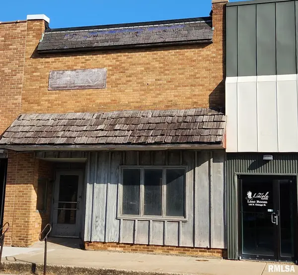110 N CHICAGO ST, Lincoln, IL 62656