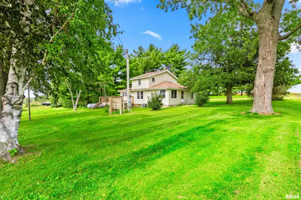 8671 TIMBER RD, Kewanee, IL 61443