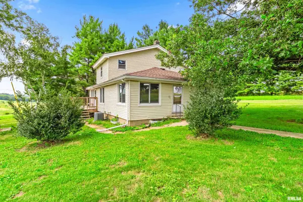 8671 TIMBER RD, Kewanee, IL 61443