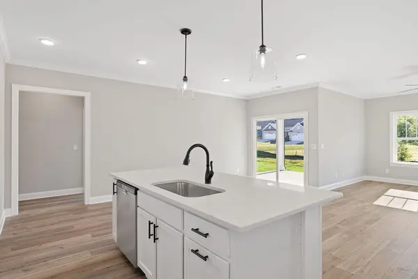 1611 Whisper Winds Lane, Ooltewah, TN 37363