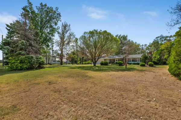 11621 N Ridge Road, Sedgwick, KS 67135