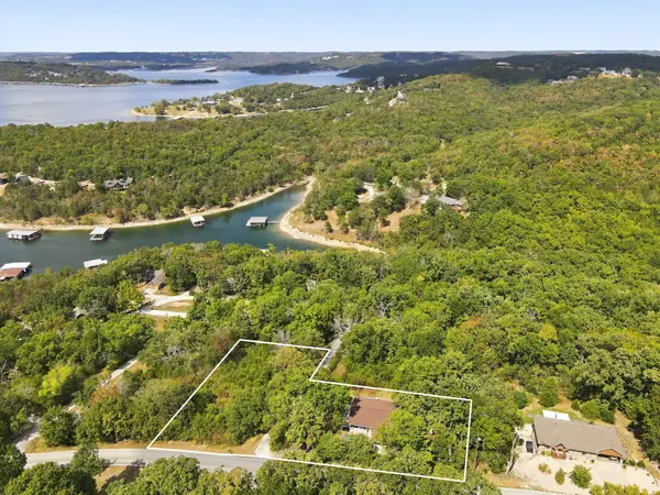 7767 State Highway Dd, Branson West, MO 65737