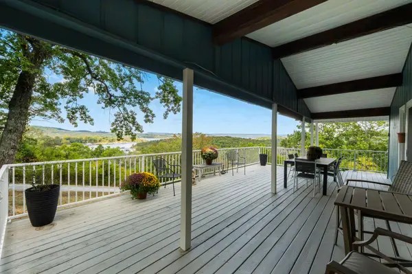 7767 State Highway Dd, Branson West, MO 65737