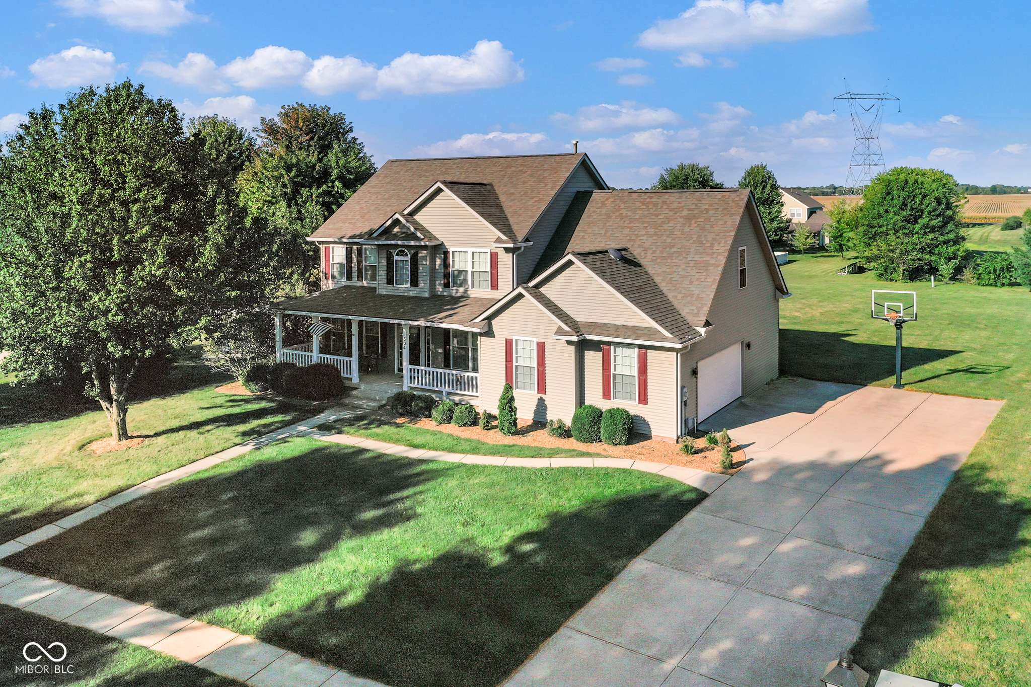 504 S Meadow Song CT, New Palestine, IN 46163