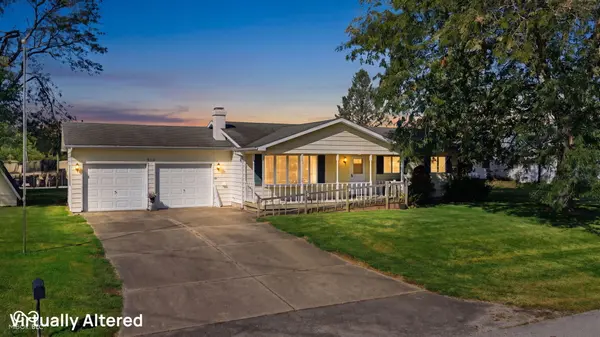 910 W Walnut, Rockville, IN 47872