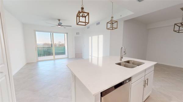 17565 OPAL SAND DR #201, Venice, FL 34293