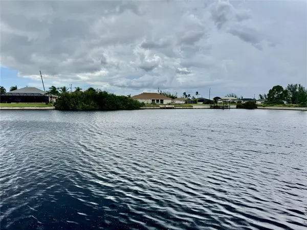 2108 NW 41ST PL, Cape Coral, FL 33993
