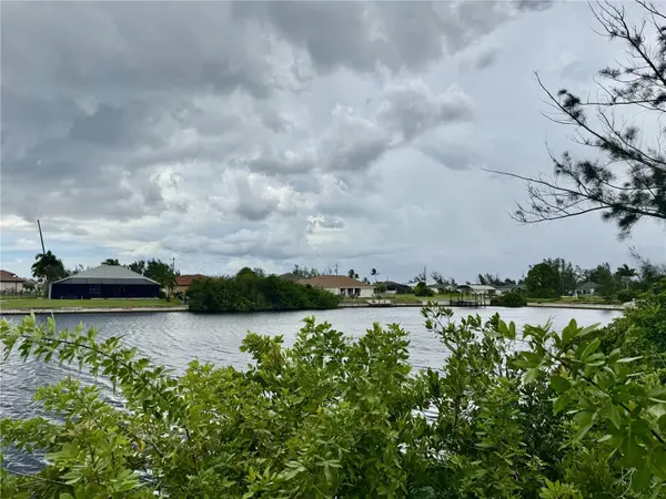2108 NW 41ST PL, Cape Coral, FL 33993