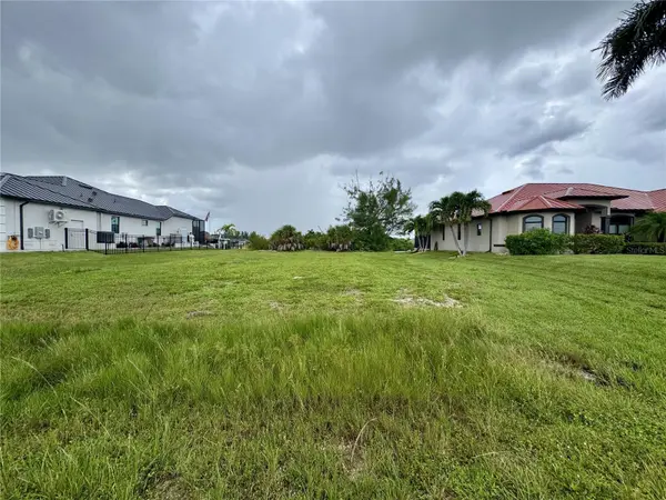 2108 NW 41ST PL, Cape Coral, FL 33993