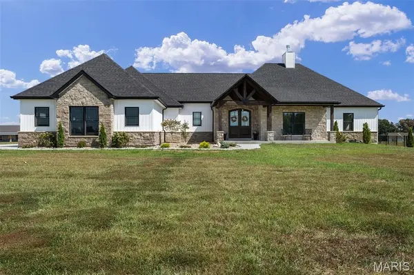 3150 Dyer RD, O'fallon, MO 63366