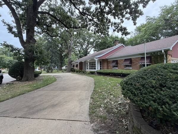9615 Parkside AVE, Oak Lawn, IL 60453