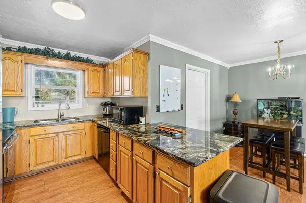 133 Oak Springs Ln, Rickman, TN 38580