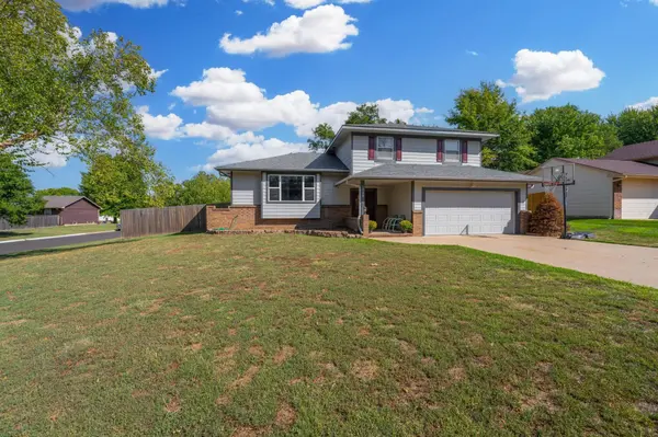 1728 N Overlook, Derby, KS 67037