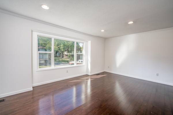1728 N Overlook, Derby, KS 67037