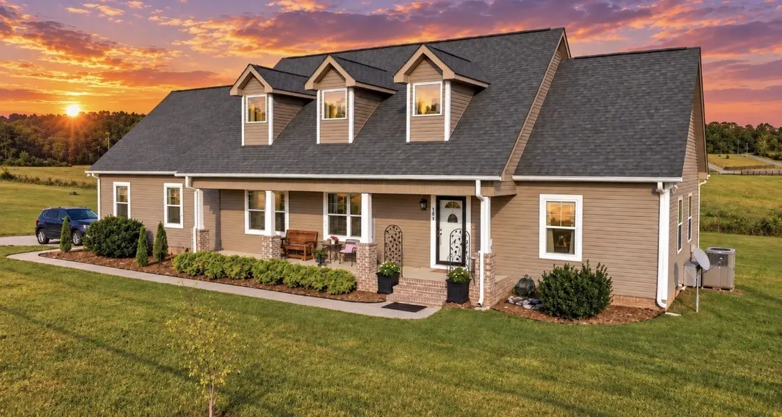 104 S Branch Ct, Wartrace, TN 37183