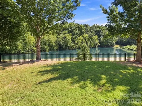 605 Gardenbrook TRL, Belmont, NC 28012