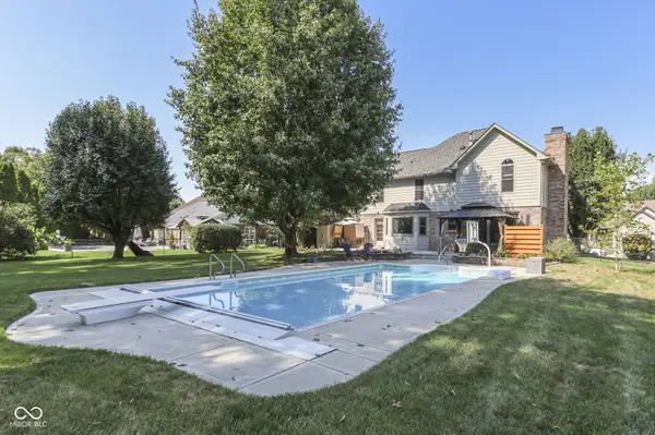 4275 Silver Hill DR, Greenwood, IN 46142