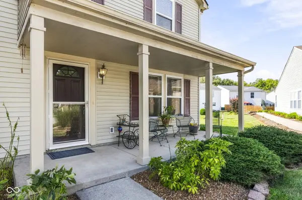 6852 Maywood CIR, Avon, IN 46123