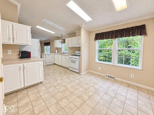 9701 N State Road 37, Elwood, IN 46036
