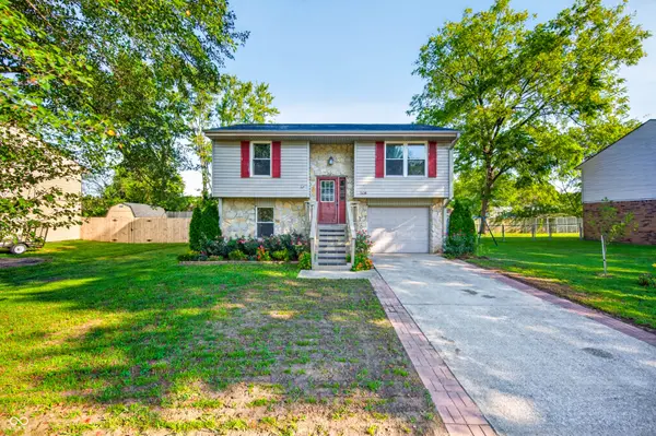 308 Glenbrook DR, Seymour, IN 47274