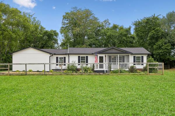 6782 Woodbury Pike, Murfreesboro, TN 37127